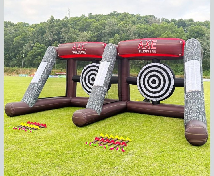 Dual axe throw